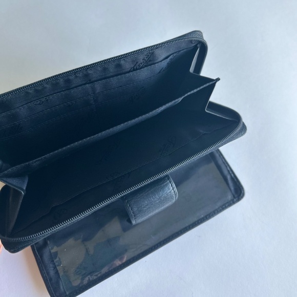 Fossil Black Genuine Leather Snap Closure Zip Around Wallet - Picture 11 of 15